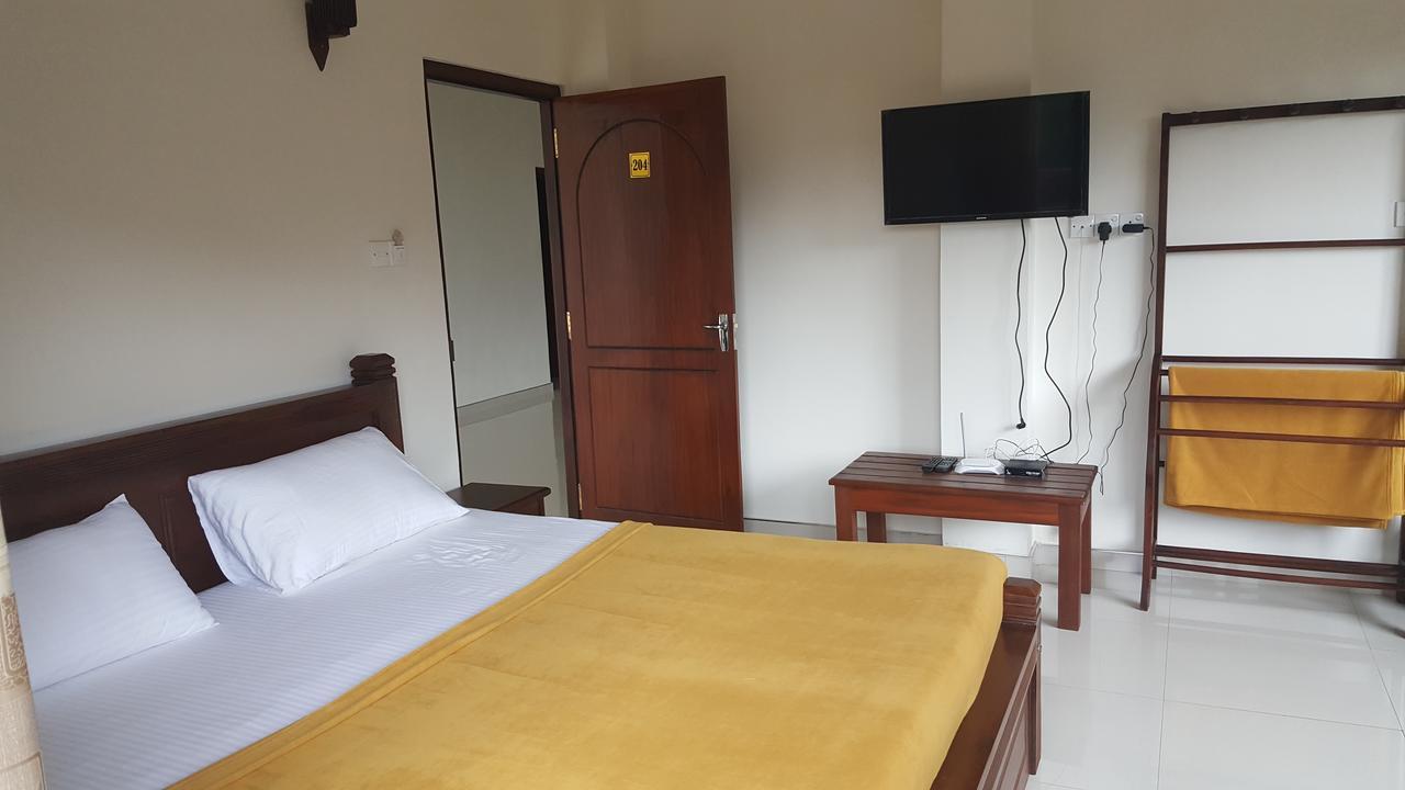 Delhousie Hotel Nallathanniya Eksteriør bilde